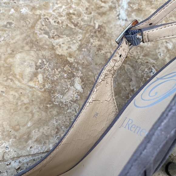 J. Renee sz 7M women’s  heels with beaded appliqué in taupe makes a statement - Picture 7 of 8